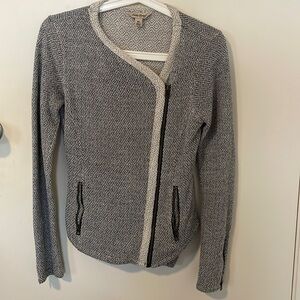 LUCKY BRAND zip-up sweater in women’s size XS